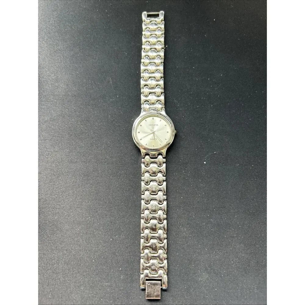 Geneva Silver Tone Women’s Quartz Watch